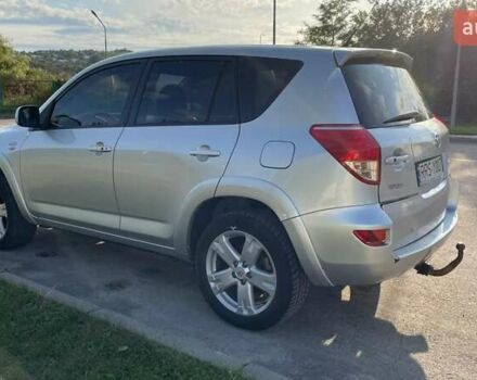 Серый Тойота РАВ 4, объемом двигателя 2.2 л и пробегом 314 тыс. км за 4500 $, фото 2 на Automoto.ua