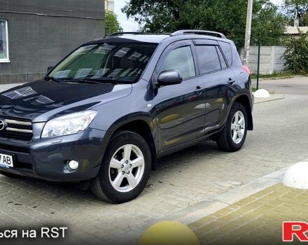 Серый Тойота РАВ 4, объемом двигателя 2 л и пробегом 191 тыс. км за 9500 $, фото 3 на Automoto.ua