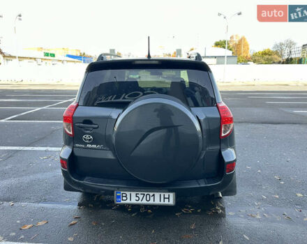 Серый Тойота РАВ 4, объемом двигателя 2 л и пробегом 213 тыс. км за 9999 $, фото 9 на Automoto.ua