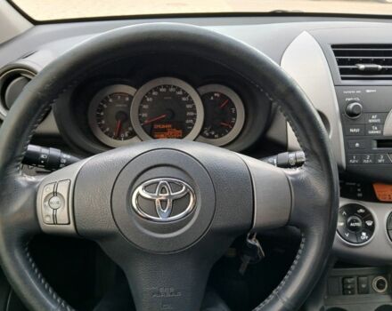 Серый Тойота РАВ 4, объемом двигателя 2 л и пробегом 260 тыс. км за 10100 $, фото 9 на Automoto.ua