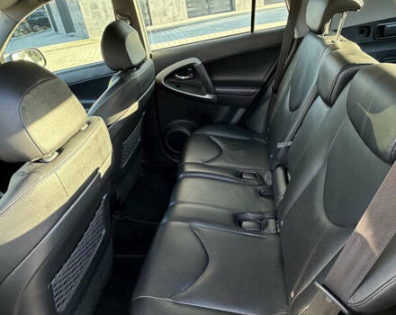 Серый Тойота РАВ 4, объемом двигателя 2.36 л и пробегом 149 тыс. км за 11800 $, фото 9 на Automoto.ua