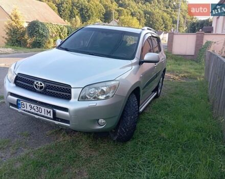 Серый Тойота РАВ 4, объемом двигателя 2 л и пробегом 165 тыс. км за 9999 $, фото 9 на Automoto.ua