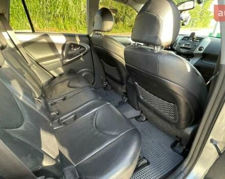 Серый Тойота РАВ 4, объемом двигателя 2.2 л и пробегом 314 тыс. км за 4500 $, фото 21 на Automoto.ua