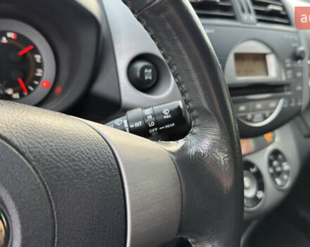 Сірий Тойота РАВ 4, об'ємом двигуна 2 л та пробігом 90 тис. км за 12300 $, фото 103 на Automoto.ua