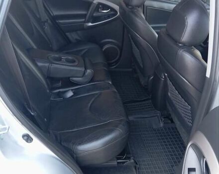 Серый Тойота РАВ 4, объемом двигателя 2 л и пробегом 165 тыс. км за 9999 $, фото 14 на Automoto.ua