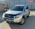 Сірий Тойота РАВ 4, об'ємом двигуна 2.2 л та пробігом 263 тис. км за 8950 $, фото 1 на Automoto.ua