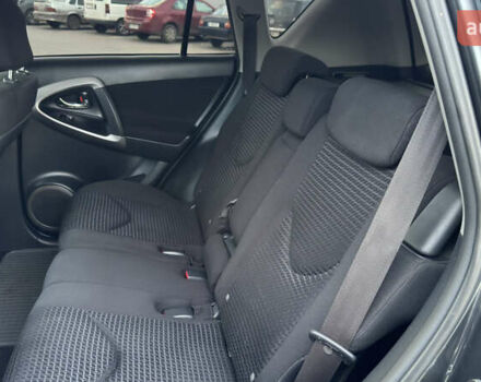 Сірий Тойота РАВ 4, об'ємом двигуна 2 л та пробігом 90 тис. км за 12300 $, фото 122 на Automoto.ua