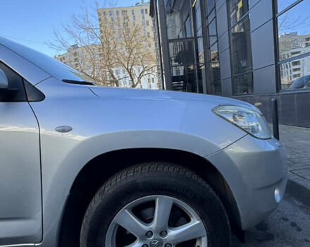 Серый Тойота РАВ 4, объемом двигателя 2 л и пробегом 108 тыс. км за 10999 $, фото 1 на Automoto.ua