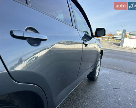 Серый Тойота РАВ 4, объемом двигателя 2 л и пробегом 213 тыс. км за 9999 $, фото 13 на Automoto.ua