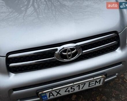 Серый Тойота РАВ 4, объемом двигателя 2 л и пробегом 80 тыс. км за 12600 $, фото 15 на Automoto.ua