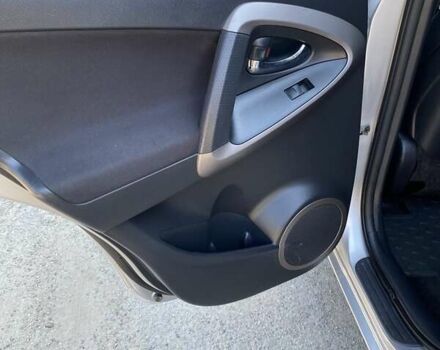 Серый Тойота РАВ 4, объемом двигателя 2 л и пробегом 158 тыс. км за 10800 $, фото 17 на Automoto.ua