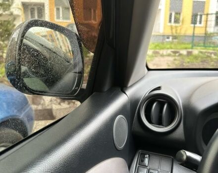 Серый Тойота РАВ 4, объемом двигателя 2 л и пробегом 190 тыс. км за 11700 $, фото 16 на Automoto.ua