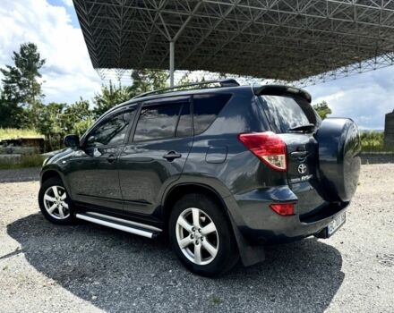 Серый Тойота РАВ 4, объемом двигателя 2 л и пробегом 241 тыс. км за 9400 $, фото 3 на Automoto.ua