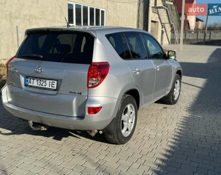 Сірий Тойота РАВ 4, об'ємом двигуна 2.2 л та пробігом 263 тис. км за 8950 $, фото 2 на Automoto.ua