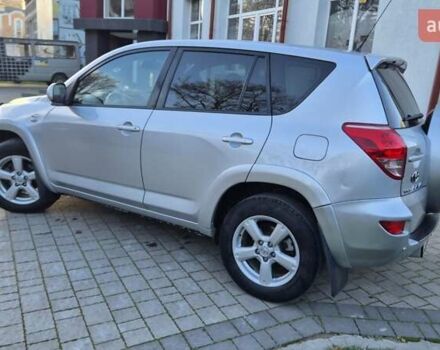 Серый Тойота РАВ 4, объемом двигателя 2.23 л и пробегом 293 тыс. км за 7999 $, фото 22 на Automoto.ua