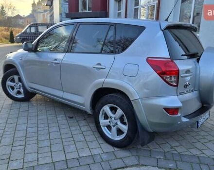 Серый Тойота РАВ 4, объемом двигателя 2.23 л и пробегом 293 тыс. км за 7999 $, фото 16 на Automoto.ua