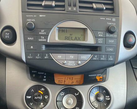 Серый Тойота РАВ 4, объемом двигателя 2.23 л и пробегом 156 тыс. км за 9650 $, фото 15 на Automoto.ua