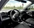 Серый Тойота РАВ 4, объемом двигателя 2 л и пробегом 241 тыс. км за 9400 $, фото 8 на Automoto.ua