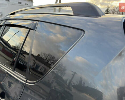 Сірий Тойота РАВ 4, об'ємом двигуна 2 л та пробігом 90 тис. км за 12300 $, фото 64 на Automoto.ua