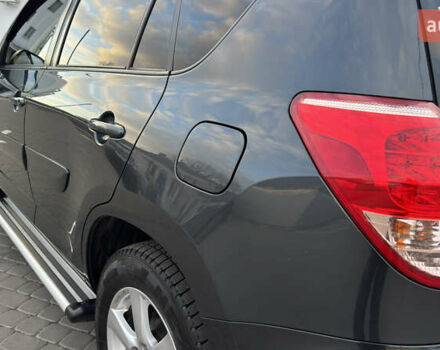 Серый Тойота РАВ 4, объемом двигателя 2 л и пробегом 90 тыс. км за 12300 $, фото 65 на Automoto.ua