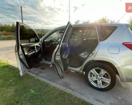 Серый Тойота РАВ 4, объемом двигателя 2.2 л и пробегом 314 тыс. км за 4500 $, фото 14 на Automoto.ua