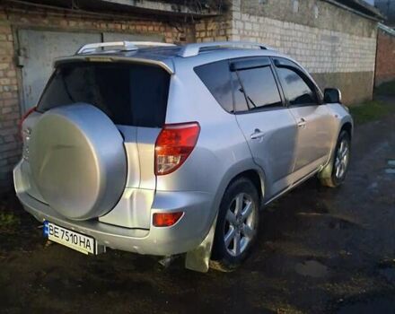 Серый Тойота РАВ 4, объемом двигателя 2 л и пробегом 165 тыс. км за 10700 $, фото 2 на Automoto.ua