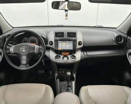 Серый Тойота РАВ 4, объемом двигателя 2 л и пробегом 190 тыс. км за 11700 $, фото 6 на Automoto.ua