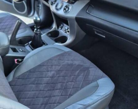 Серый Тойота РАВ 4, объемом двигателя 2.23 л и пробегом 293 тыс. км за 7999 $, фото 68 на Automoto.ua