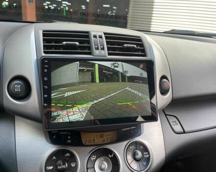 Сірий Тойота РАВ 4, об'ємом двигуна 2 л та пробігом 308 тис. км за 9990 $, фото 17 на Automoto.ua