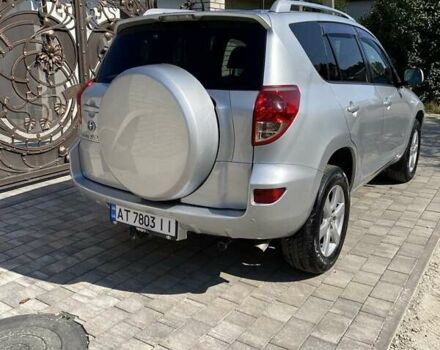 Серый Тойота РАВ 4, объемом двигателя 2 л и пробегом 158 тыс. км за 10800 $, фото 4 на Automoto.ua