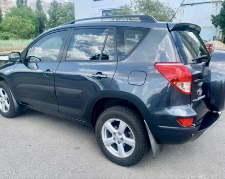 Серый Тойота РАВ 4, объемом двигателя 2 л и пробегом 317 тыс. км за 10777 $, фото 3 на Automoto.ua