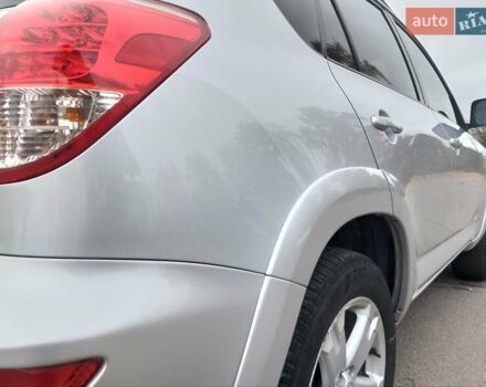 Тойота РАВ 4 2008 в Конотопе на Automoto.ua Серый Тойота РАВ 4, объемом двигателя 2.2 л и пробегом 208 тыс. км за 10490 $, фото 11 на Automoto.ua