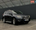 Серый Тойота РАВ 4, объемом двигателя 2 л и пробегом 241 тыс. км за 9600 $, фото 1 на Automoto.ua