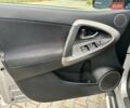 Серый Тойота РАВ 4, объемом двигателя 2 л и пробегом 309 тыс. км за 8950 $, фото 18 на Automoto.ua