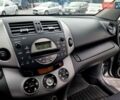 Сірий Тойота РАВ 4, об'ємом двигуна 2 л та пробігом 150 тис. км за 10800 $, фото 27 на Automoto.ua