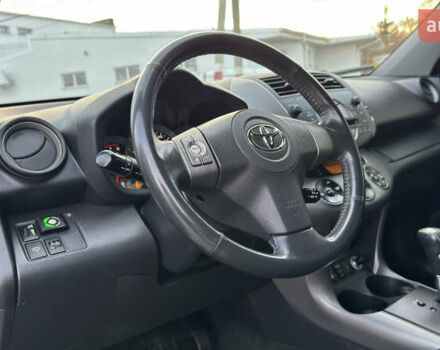 Сірий Тойота РАВ 4, об'ємом двигуна 2 л та пробігом 90 тис. км за 12300 $, фото 93 на Automoto.ua