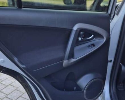 Серый Тойота РАВ 4, объемом двигателя 2.23 л и пробегом 293 тыс. км за 7999 $, фото 53 на Automoto.ua