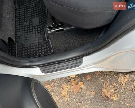 Серый Тойота РАВ 4, объемом двигателя 2 л и пробегом 80 тыс. км за 12600 $, фото 43 на Automoto.ua