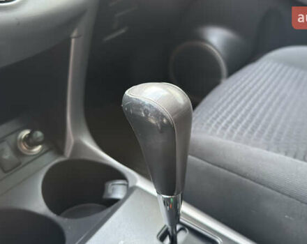 Сірий Тойота РАВ 4, об'ємом двигуна 2 л та пробігом 90 тис. км за 12300 $, фото 111 на Automoto.ua