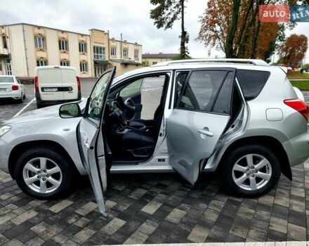 Тойота РАВ 4 2008 в Виннице на Automoto.ua Серый Тойота РАВ 4, объемом двигателя 2 л и пробегом 150 тыс. км за 10100 $, фото 33 на Automoto.ua