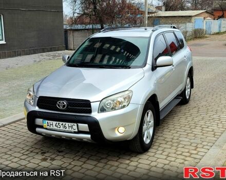 Серый Тойота РАВ 4, объемом двигателя 24 л и пробегом 139 тыс. км за 9900 $, фото 2 на Automoto.ua