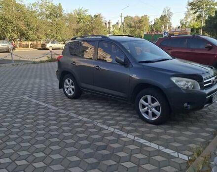Сірий Тойота РАВ 4, об'ємом двигуна 2 л та пробігом 221 тис. км за 9200 $, фото 2 на Automoto.ua