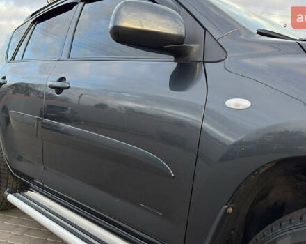 Серый Тойота РАВ 4, объемом двигателя 2 л и пробегом 90 тыс. км за 12300 $, фото 40 на Automoto.ua