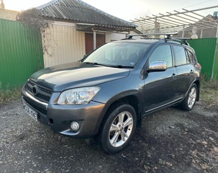 Серый Тойота РАВ 4, объемом двигателя 2.2 л и пробегом 290 тыс. км за 5000 $, фото 2 на Automoto.ua