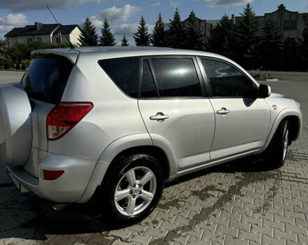 Сірий Тойота РАВ 4, об'ємом двигуна 2.23 л та пробігом 325 тис. км за 9000 $, фото 8 на Automoto.ua