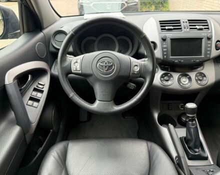 Серый Тойота РАВ 4, объемом двигателя 0 л и пробегом 229 тыс. км за 1909 $, фото 7 на Automoto.ua