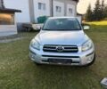 Серый Тойота РАВ 4, объемом двигателя 2.2 л и пробегом 300 тыс. км за 4000 $, фото 1 на Automoto.ua