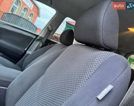 Сірий Тойота РАВ 4, об'ємом двигуна 2.23 л та пробігом 175 тис. км за 9650 $, фото 18 на Automoto.ua