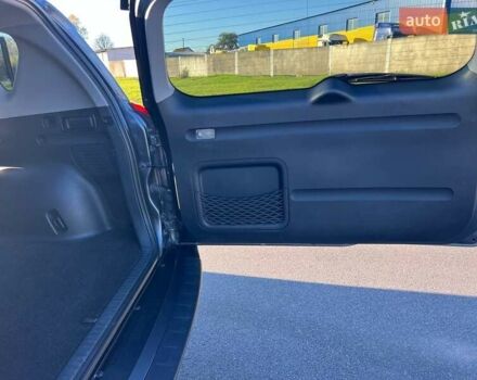 Серый Тойота РАВ 4, объемом двигателя 2.2 л и пробегом 199 тыс. км за 10500 $, фото 14 на Automoto.ua