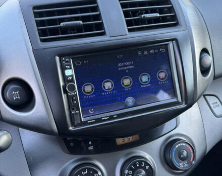 Сірий Тойота РАВ 4, об'ємом двигуна 2.5 л та пробігом 251 тис. км за 9499 $, фото 11 на Automoto.ua